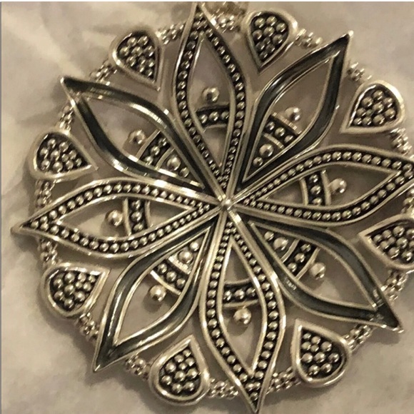 Lagos wanderlust 40mm 18K/ silver pendant - Picture 3 of 8